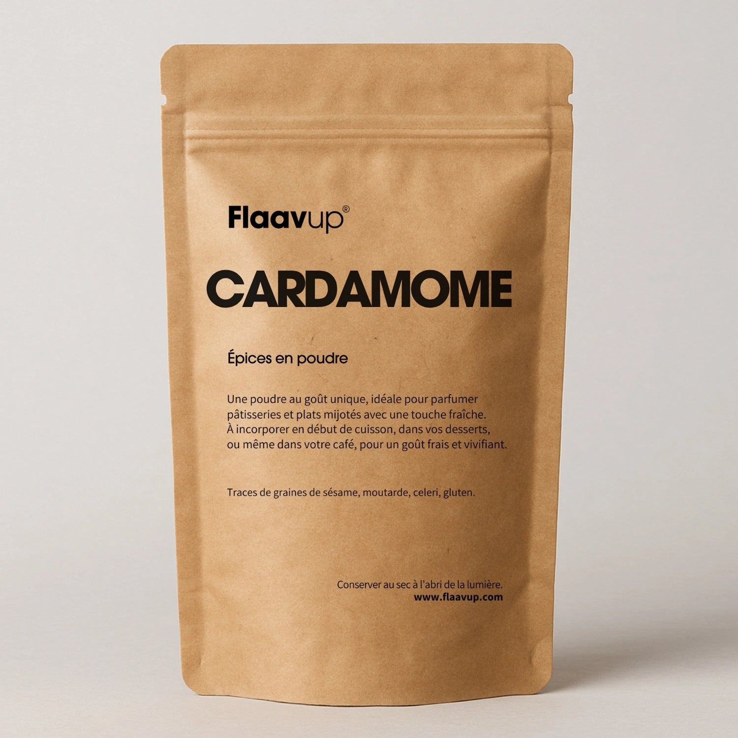 Paquet de cardamome verte en poudre