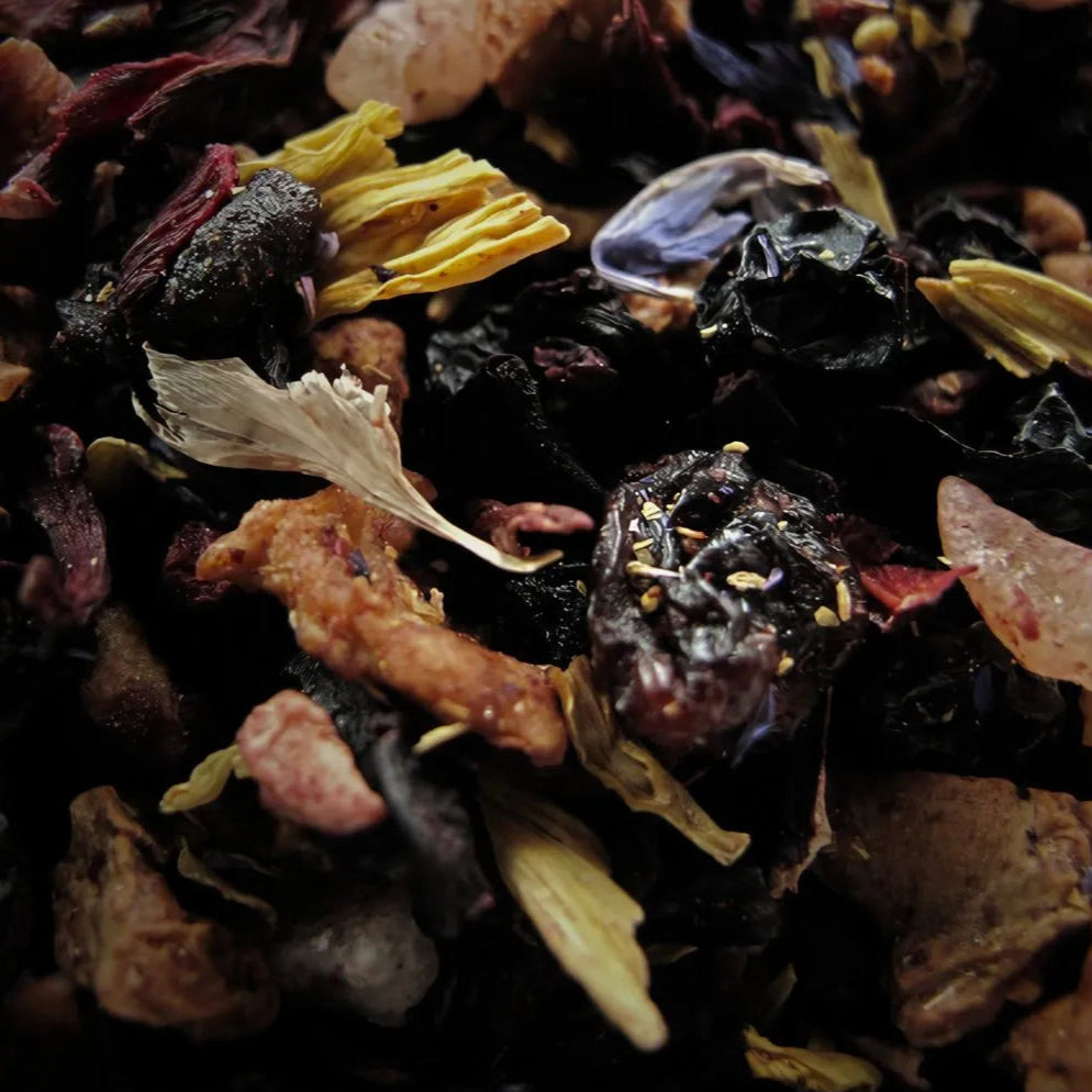 Zoom sur le mélange de fruits de l'infusion enchantée